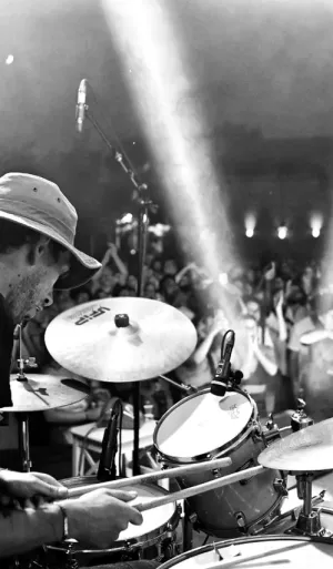 Persone felici al concerto di Torino Soul night festival musica primavera a Torino